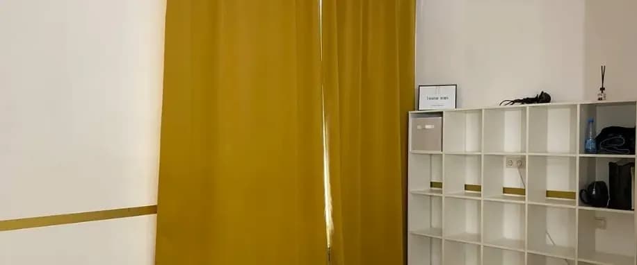 gallery slide