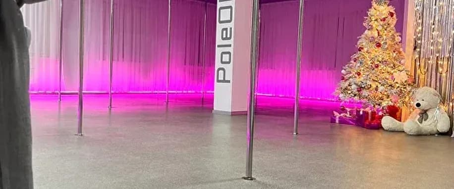 gallery slide