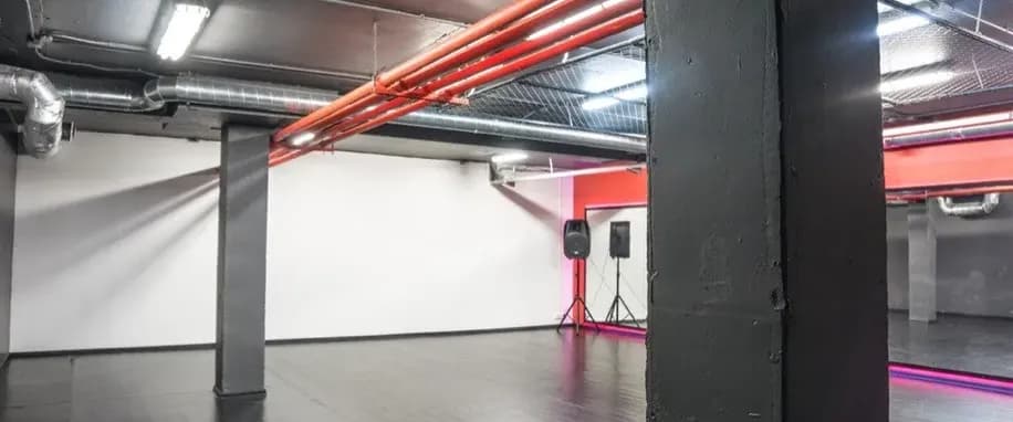gallery slide