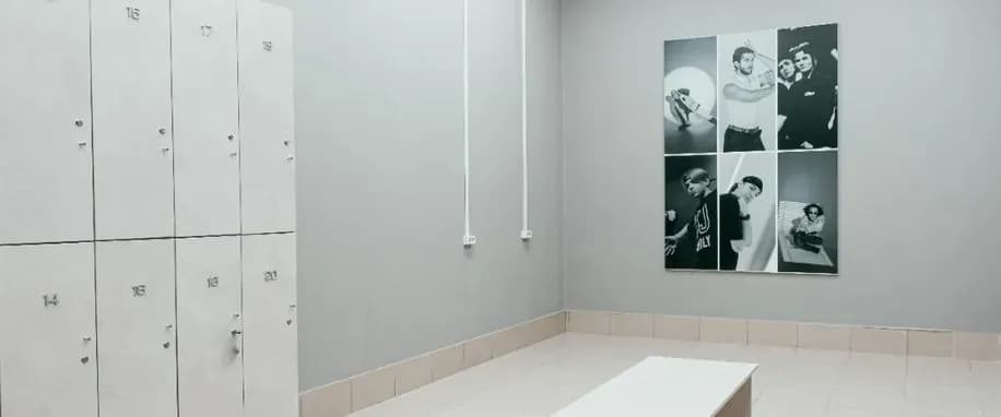 gallery slide